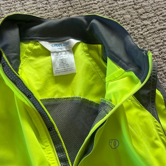 Zoot Aero Tri Top, Tri Shorts and Vest - Picture 11 of 12